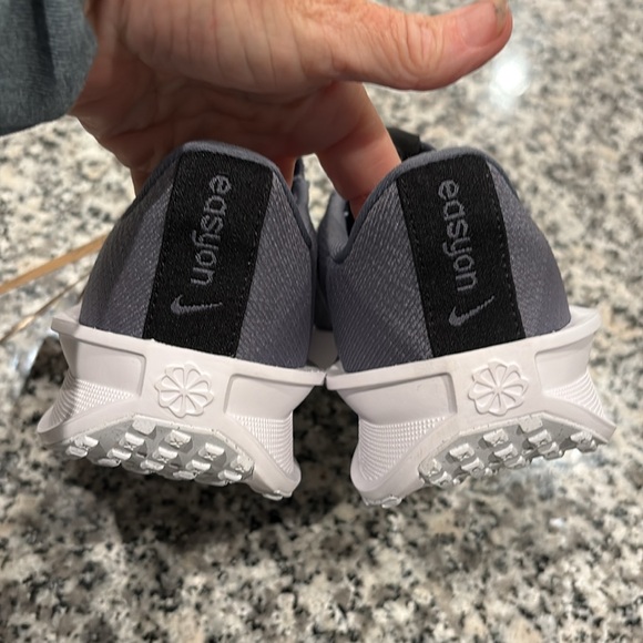 NWT Nike Interact Run Easy On Athletic Shoes -Size 6 - Picture 5 of 7